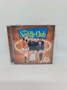 THE SADDLE CLUB: ON TOP OF THE WORLD Various CD SOUNDTRACK Very Good Condition - Foto 1 di 3
