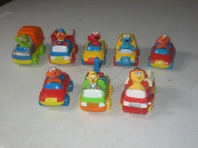 Lote de 8 carros, ônibus, bombeiro, etc TYCO e Matchbox fundido Sesame Street - Imagem 1 de 4