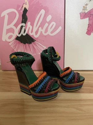 Cuña Sergio Rossi NUEVA 6 1/2 Foto 1 de 4