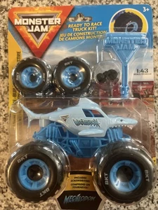 MONSTER JAM 2025 MEGALODON MECHANIX BUILD & REBUILD MONSTER TRUCK 1:43 - Bild 1 von 2