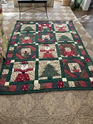 Vintage Hand Stitched Christmas Quilt-American Folk Style - Image 1 of 4
