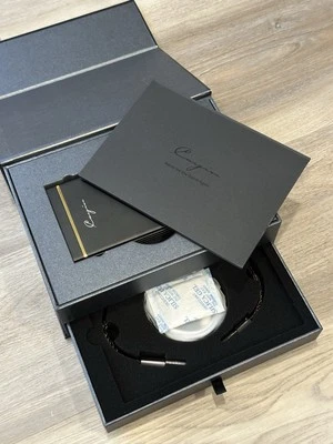 Amplificatore per cuffie portatile Cayin C9ii Dual Nutube completamente bilanciato - Immagine 1 di 2