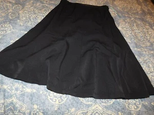 APT 9, NWT, Size 4, Black Skirt, lined with stretch and side zipper - Picture 1 of 2