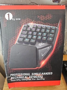 1 BY ONE PROFESSIONAL SINGLE-HANDED MECHANICAL KEYBOARD - Picture 1 of 4