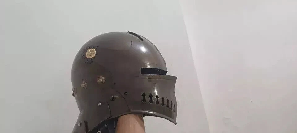 Mittelalterlicher deutscher Schallerhelm aus Stahl, funktionsfähig, alter Rost, - Bild 1 von 4