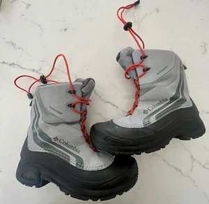 Botas de nieve aisladas Columbia Omni-Heat Bugaboot grises para mujer talla 7 usadas en excelente estado - Imagen 1 de 9
