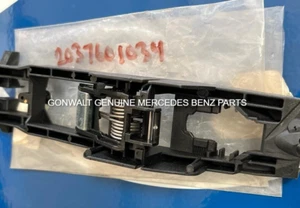Mercedes Benz New C320 C240 C32 AMG CLS550 01-11 Right Handle Base OE 2037601034 - Picture 1 of 3