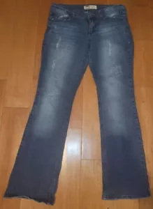 LEI Jeans Ashley Low Rise Bootcut Junior Women’s Size 11 - Picture 1 of 7