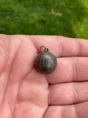 Genial dije colgante de baloncesto vintage de plata de ley 925 Foto 1 de 4