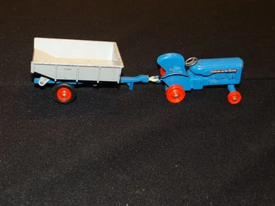 1960's Matchbox LESNEY KING SIZE No. 11 Fordson Tractor w/Whitlock Trailer ~NICE - Image 1 of 4
