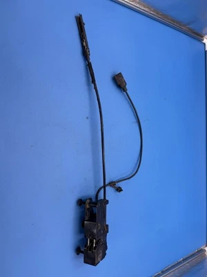 09-17 AUDI  Q5 B8 A4 S4 8T A5 S5 FRONT LOWER HOOD LATCH LOCK 8K1 823 746 OEM - Image 1 of 4