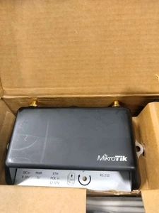 Mikrotik R11e-4G, LtAP mini RB912R-2nD-LTm, 4G Wireless Access - Picture 1 of 5