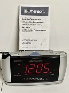 Emerson Smart Set Time Projector Green Red Blue CKS3528 Silver Electric Works - Picture 1 of 9
