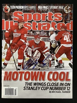 Chris Osgood Signed Sports Illustrated 6/8/09 No Label Hockey Red Wings Auto JSA - Image 1 of 4