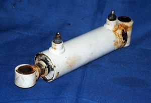 Altec AT200 AT200A Hydraulic Tilt Extension Lift Cylinder 350-10203 OEM Tested! - Picture 1 of 8