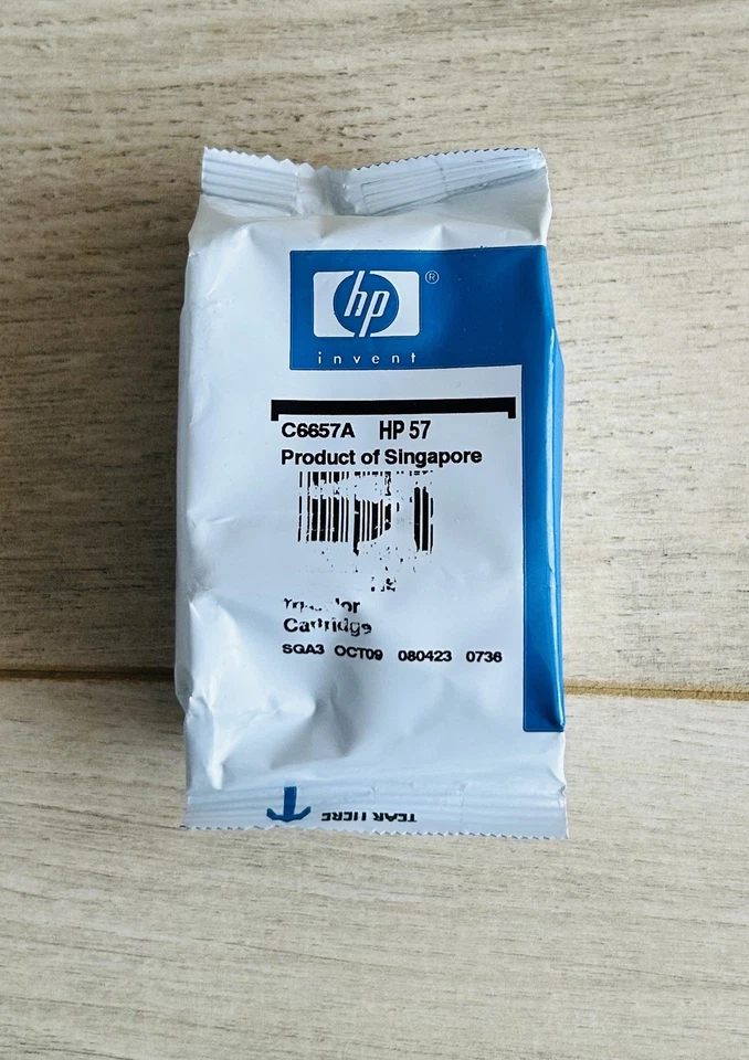 Hewlett Packard Hewlett Packard 194-8995 HP No.57 C6657E Inkjet Cartridge Tri-Colour Ink Cartridge - C6657GE