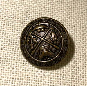 Vintage Scottish Golf King Crest Crown & Thistle Metal Button Shank - Picture 1 of 3