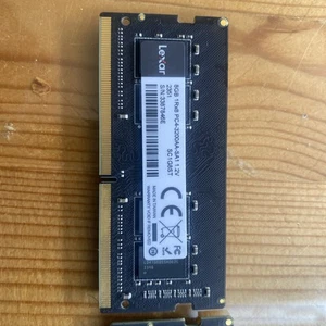 SAMSUNG 8GB 1RX8 PC4-3200AA-SA1-11 MEMORY M471A1K43DB1-CWE - TRACKED POST - Picture 1 of 2