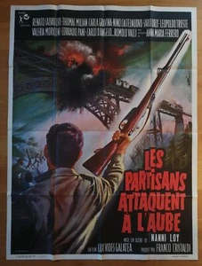 PARTISANS ATTAQUENT A L'AUBE affiche cinema 160x120 cm '63 guerre WW2 - Foto 1 di 1