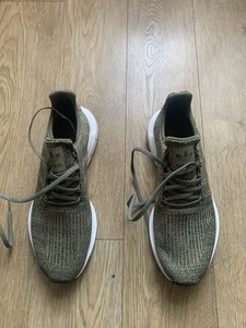 adidas swift run silver