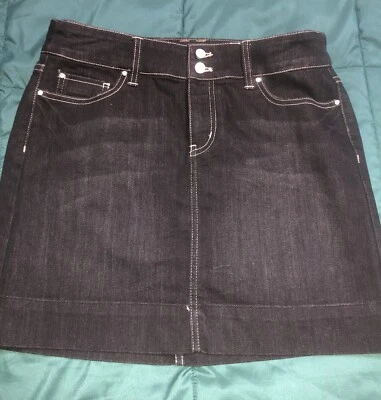 "Falda vaquera White House Black Market negra lisa para celebrar la felicidad talla 4 W 31"""  Foto 1 de 4