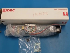 IDEC LD6A-4GZQB-RYSG 4-STUFIG LICHTTURM ROT GELB BLAU GRÜN 24V AC/DC BLINKEND - Bild 1 von 8