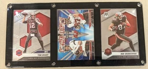 TAMPA BAY BUCCANEERS 3 CARD PLAQUE TOM BRADY ROB GRONKOWSKI   - Picture 1 of 1