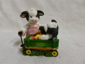Mary's Moo Moos John Deere Weeee! Estatuilla Ride Together Cow 485187 - Imagen 1 de 6
