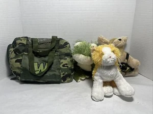 Webkinz Gangs Pet Carrier  Camo With 3 Plushes (frog-cat -dog) SEE PICS PLEASE - Picture 1 of 14