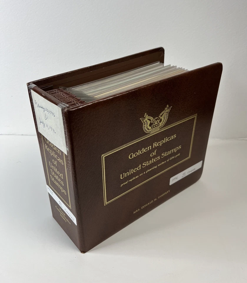 ¡Oferta! Lote de 41 estampillas de Estados Unidos réplicas doradas FDC 1996 - 41 portadas en un álbum Foto 1 de 4