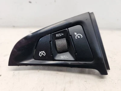 2010-11 Chevrolet Equinox Steering Wheel Switches - Cruise Control (Opt NK5) — 第 1/4 张图片
