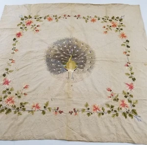 Antiguo panel chino bordado a mano pavo real y con marco floral 130x125 cm - Imagen 1 de 11