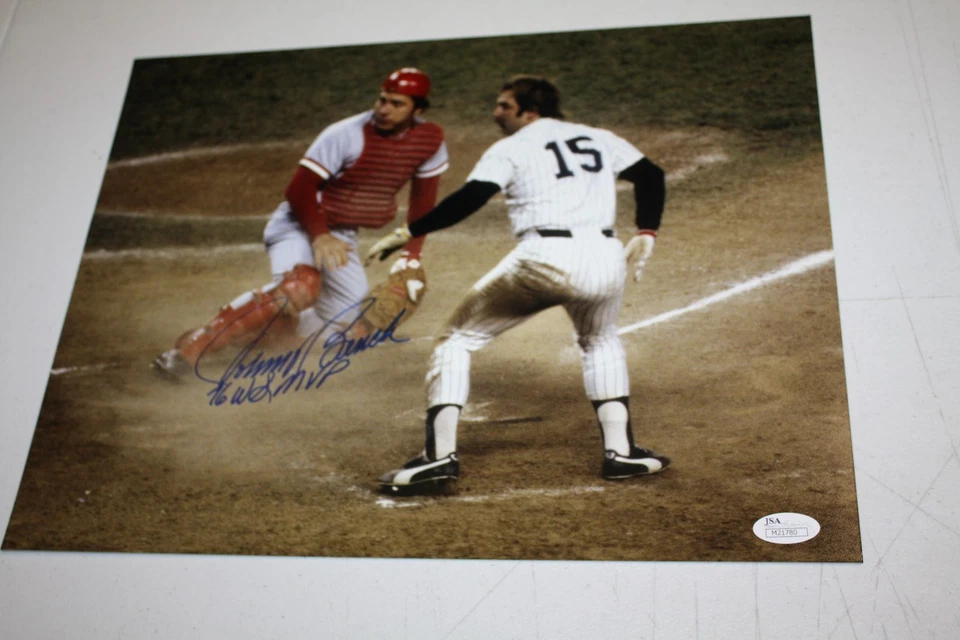 CINCINNATI REDS JOHNNY BENCH SIGNED 11X14 PHOTO W/MUNSON 1976 WS MVP JSA - Image 1 of 1