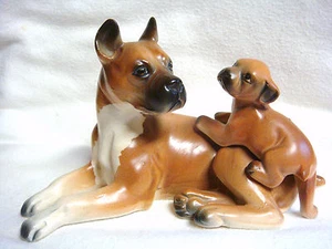 Seltene & perfekte NAPCOWARE FAWN BOXER MOM mit WELPE KLETTERN Statue # C-5638/SP - Bild 1 von 12