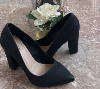 CALL IT SPRING Women’s Agraliwia Black Leather Classic Pumps Size 8.5 EUC! $69 - Image 1 of 4