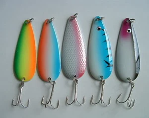 5 NEW Assorted Spoon Metal Fishing Lure Bait Lot 2.75" - Picture 1 of 1