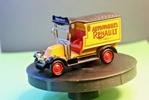 Automobiles Renault Paris - Days Gone Lledo PLC Diecast Model - Picture 1 of 2
