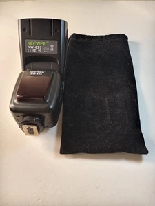 NEEWER Speedlite NW-625 Camera Flashlight Tested and Working with Pouch - Picture 1 of 9