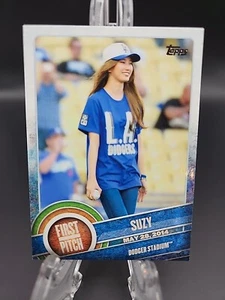 2015 Topps SUZY First Pitch FP-13 Baseballkarte Musiker K-POP  - Bild 1 von 6