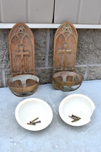 Coppia di vecchi font di acqua santa in bronzo, 12 1/4" HT. (CU700) calice co - Foto 1 di 11