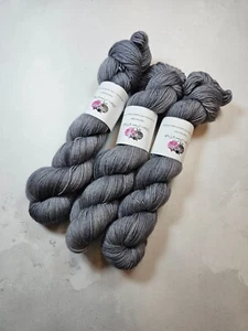 Sw Merino Alpaka Nylon Garn, 4-ply, Griffweise Gewicht, 100 G, Silber Grau - Bild 1 von 6