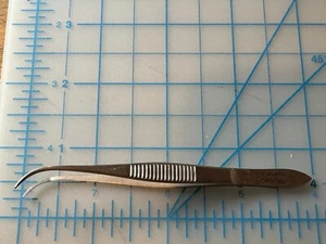 V. Mueller OP3190 Surgical 4" Ophthalmic Dressing Forceps, Curved Serrated Tip - Picture 1 of 7