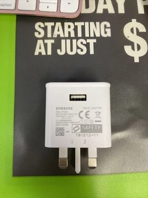 Samsung EP-TA200 Fast Charge Travel Charger - white - Image 1 of 4