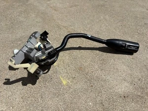 Nissan Titan 2004-2015 Steering Column Automatic Gear Shifter OEM - Picture 1 of 7