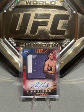 2019 UFC Topps Knockout AUTO RELIC Alexander Hernandez RED /8