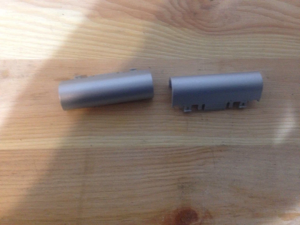 Set Cover Hinges for Sony Vaio VGN-NR10E - PCG-7Z2M Copricerniere - Image 1 of 1