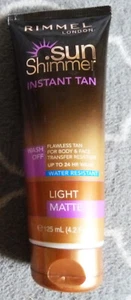 Rimmel Sunshimmer Instant Tan Water Resistant Tanning Gel - Light Matte, 125ml - Picture 1 of 2