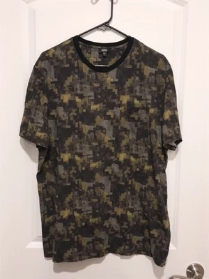 EXPRESS Pima Cotton Pixel Camo Short Sleeve T Shirt Size XL Mens - Image 1 of 4
