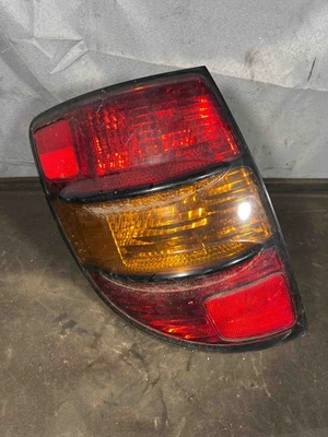 Fits 2003-2008 Pontiac Vibe Left Taillight Assembly OEM:88969948 - Imagem 1 de 4