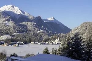 5 Tage Auszeit in Tiroler Bergen am Lech - Ferienwohnung + Whirlpool + Sauna - Bild 1 von 24